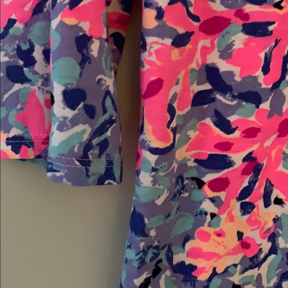 Vineyard Vines top Size XL ( 12-14) - Picture 3 of 4